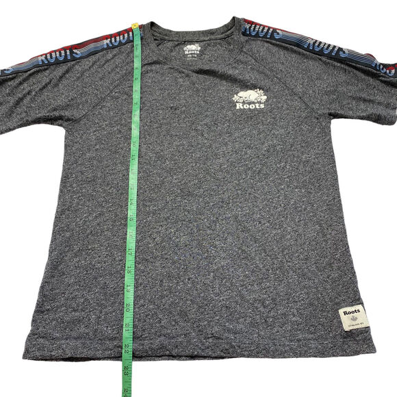ROOTS Gray Shoulder Stripe Logo Red White Blue Short Sleeve Shirt XS Mens Unisex - Picture 6 of 6